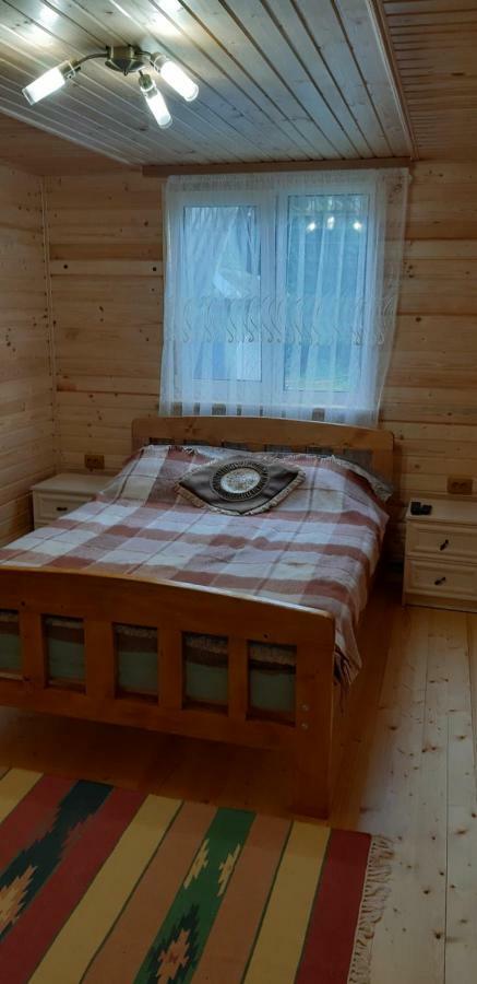Котедж Під Горою Tatariw Exterior foto